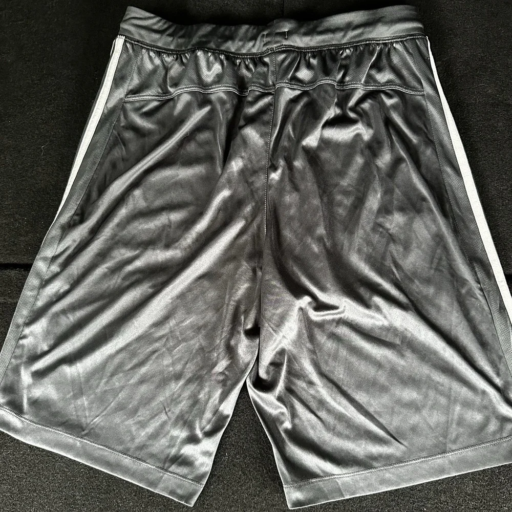 Adidas Climalite Men's M Medium Shorts Gray Black 3-Stripe Athletic Gym Running